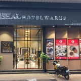 vishalhotelwares.com
