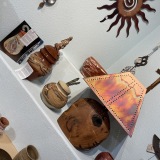 zoniesgalleriasedona.com