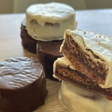 pinkgoatalfajores.com