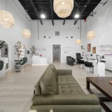 vval-aesthetics-and-beauty-spa.square.site