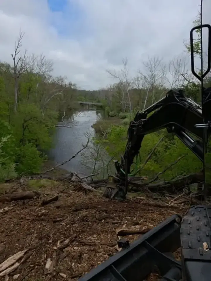 Trustindex feed video, shared by Todd Quality on Facebook on April 30, 2026.